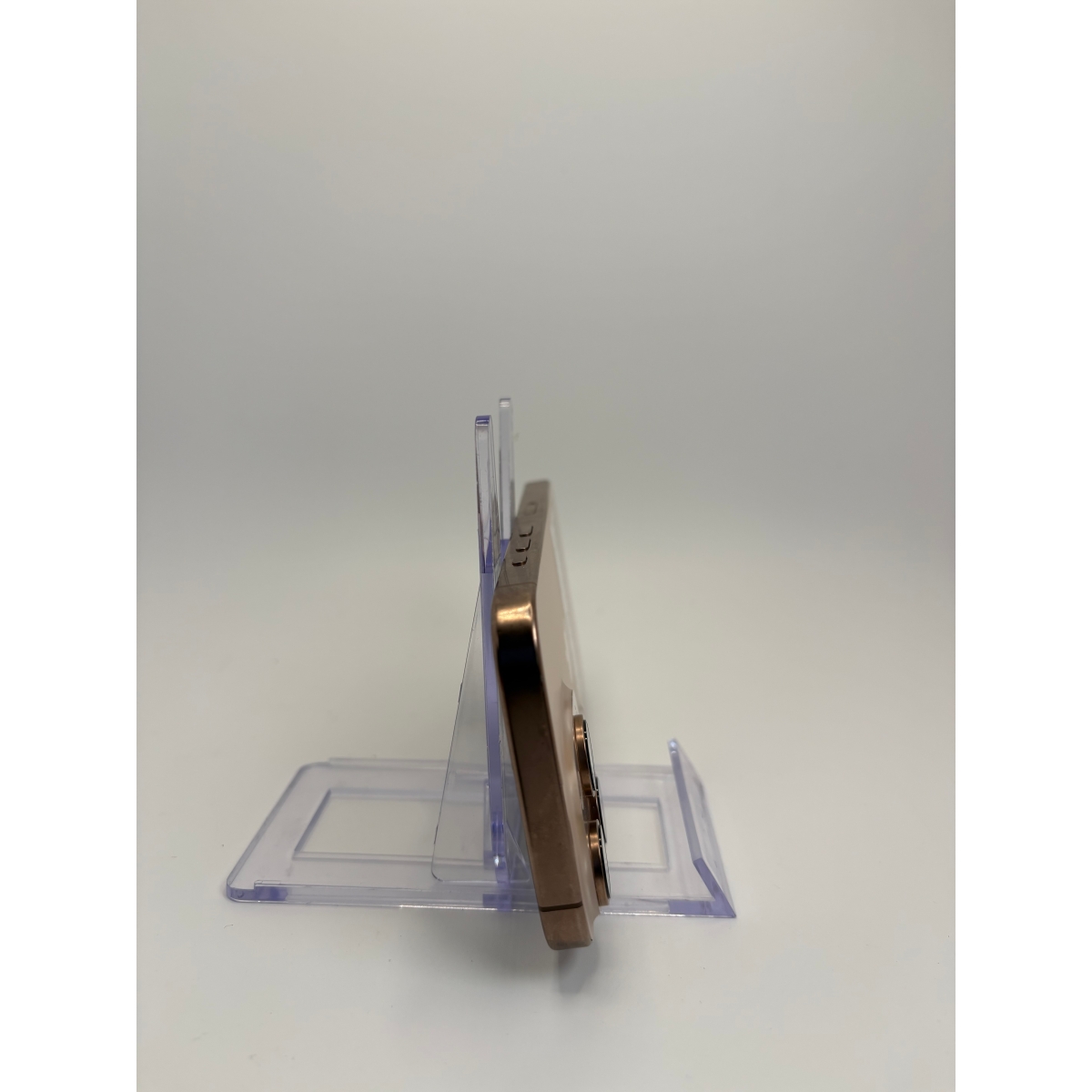 Apple iPhone 16 Pro 128 Go Titane désert