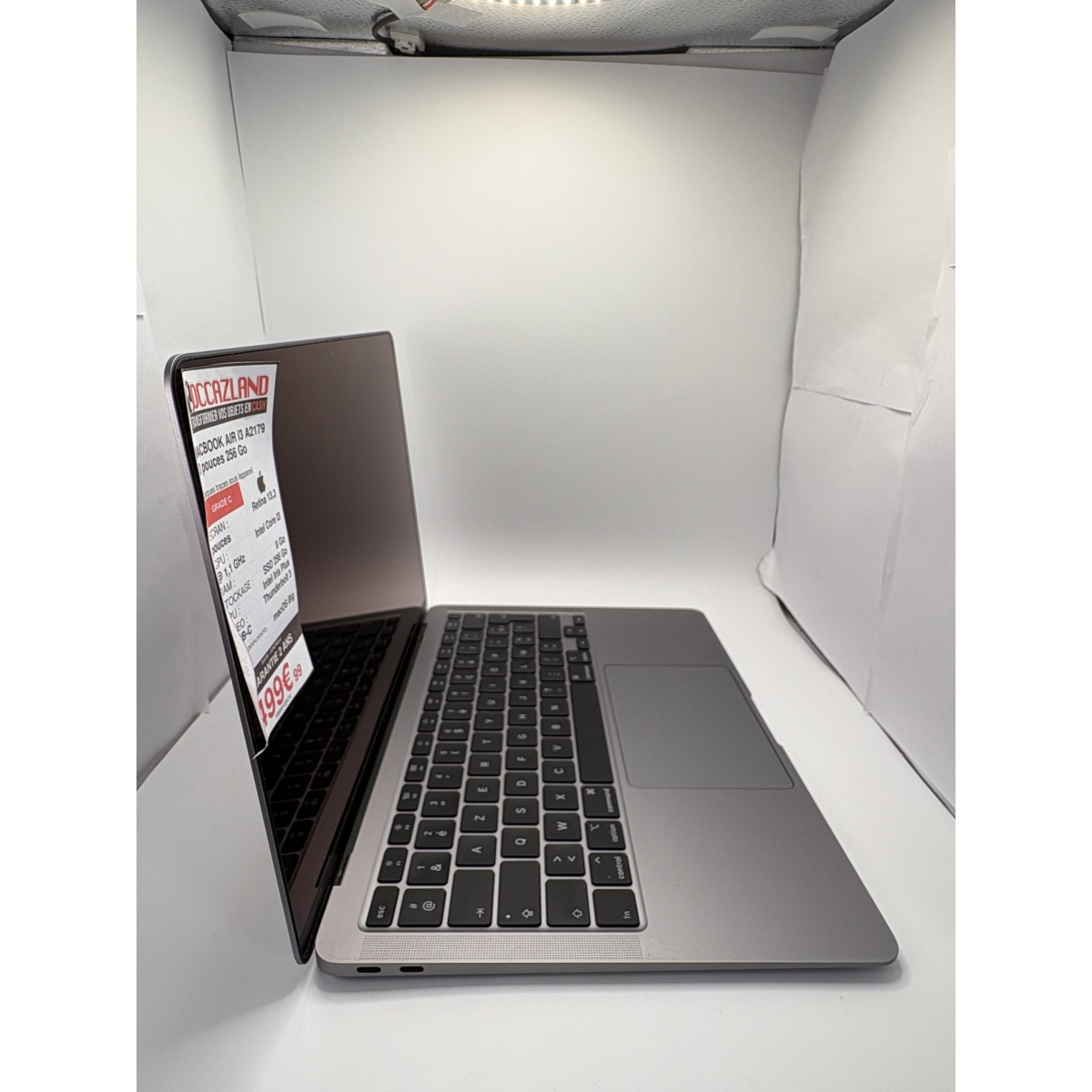 Apple MacBook Air A2179 13 pouces i3 8 Go 256 Go